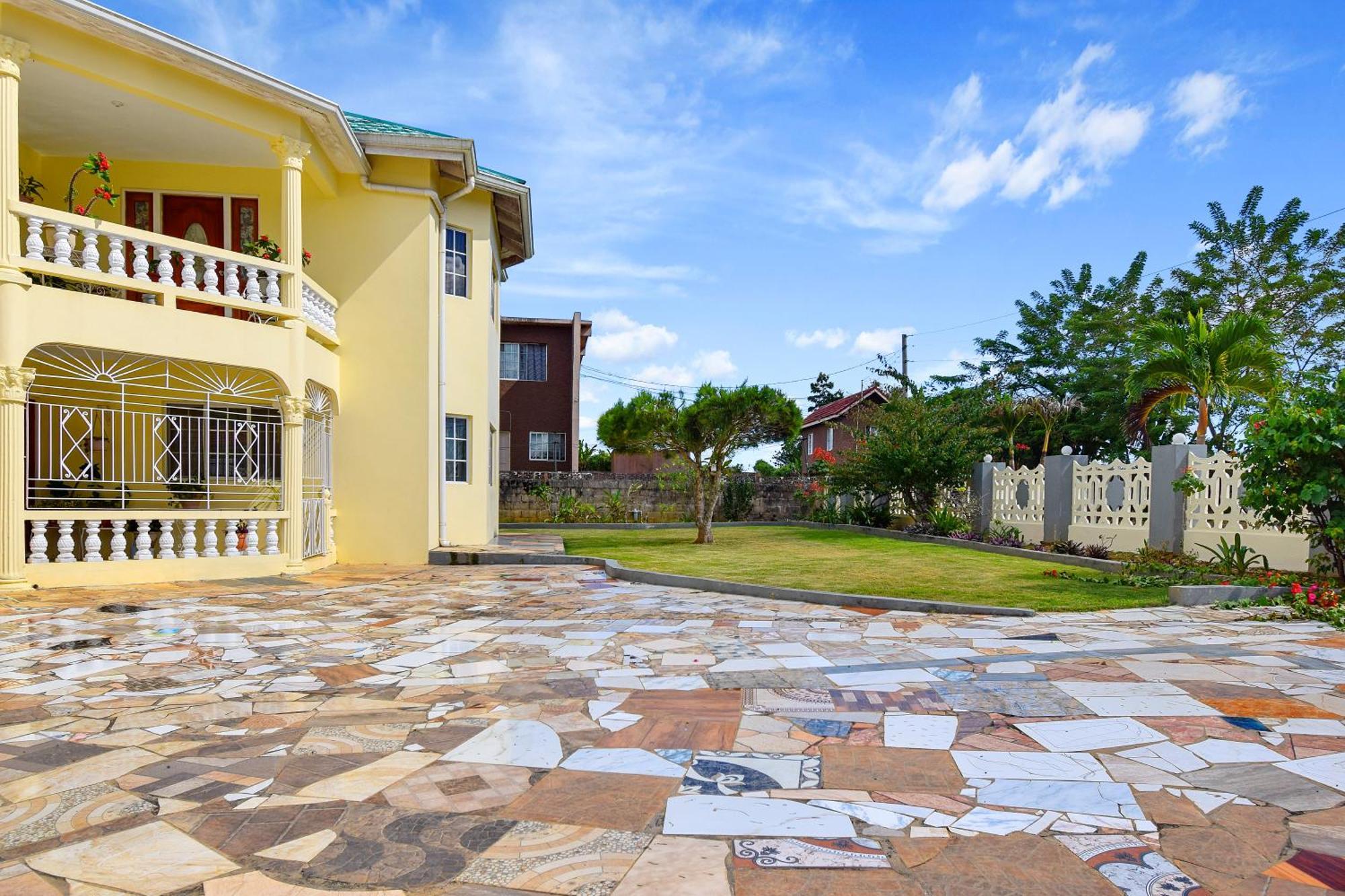 Harriott Heights Apartment Mandeville Luaran gambar