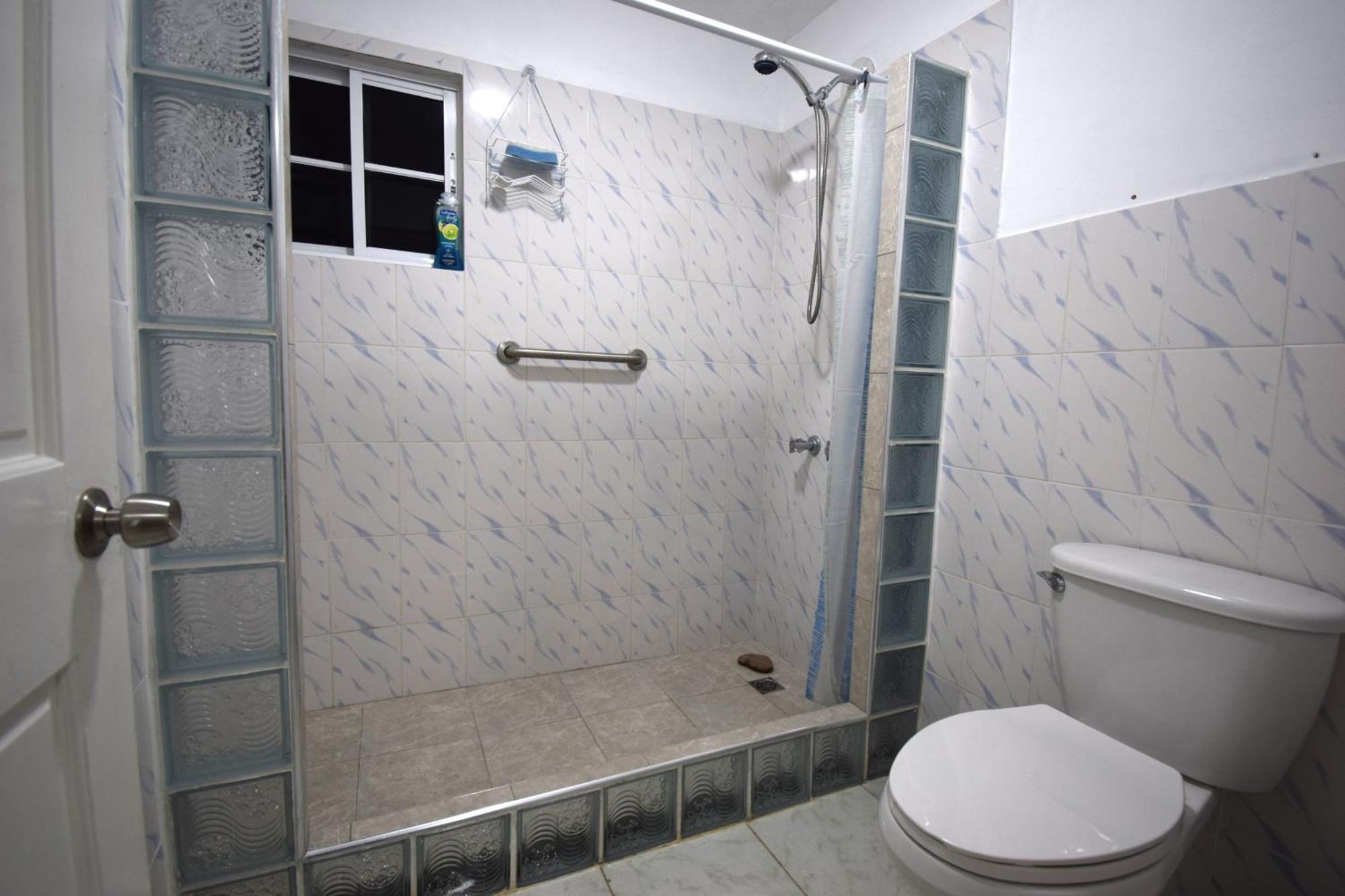 Harriott Heights Apartment Mandeville Luaran gambar